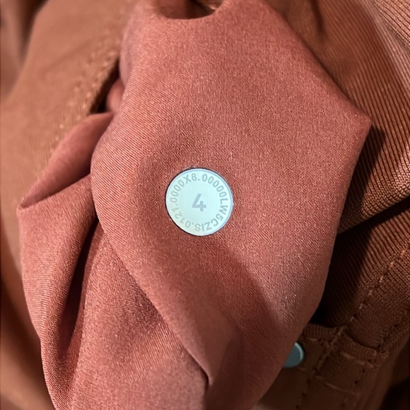 Lululemon City Sleek 5 Pocket High-Rise Pant 7/8 Size 4 - Picture 10 of 13